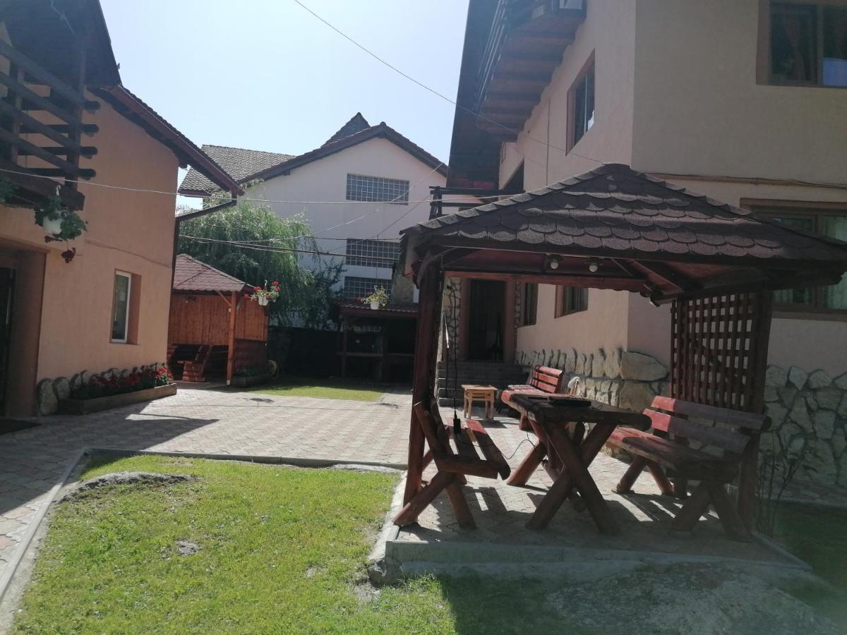 Pensiunea Dealul Frumos Bran (Brasov) Exterior foto
