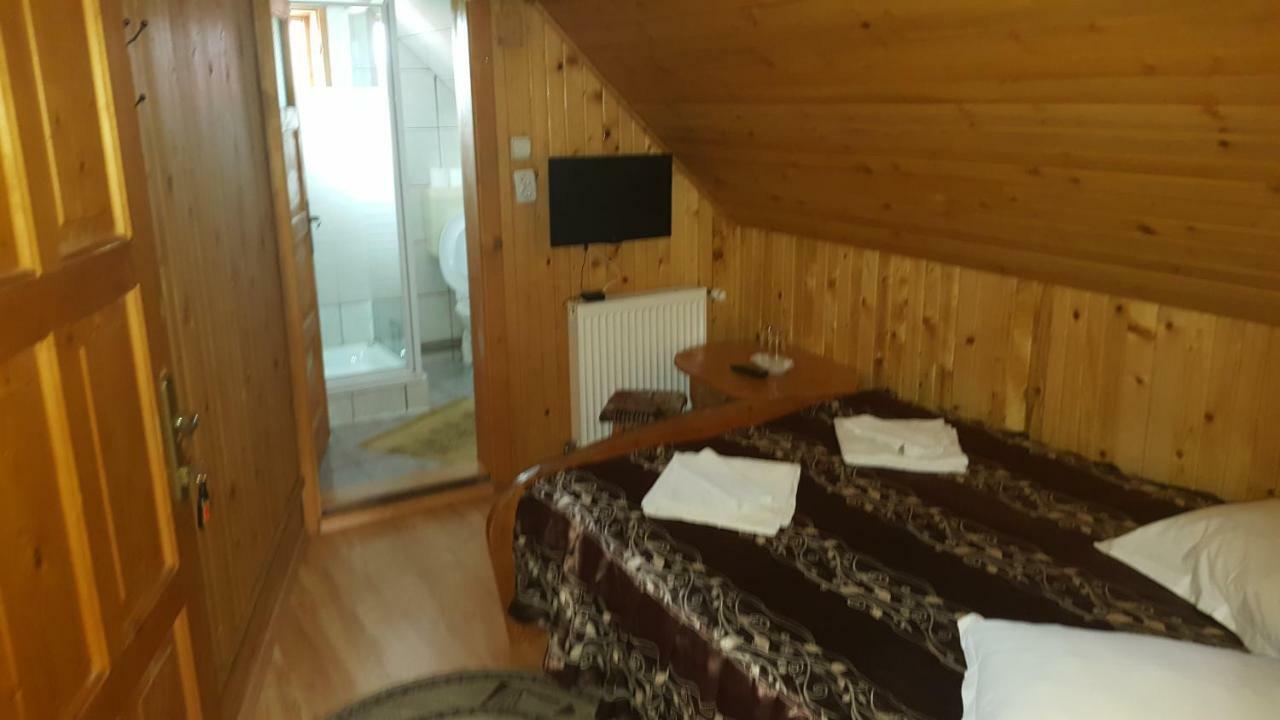 Pensiunea Dealul Frumos Bran (Brasov) Exterior foto